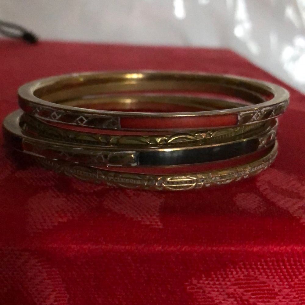 Gold bangle set, red & black inlay